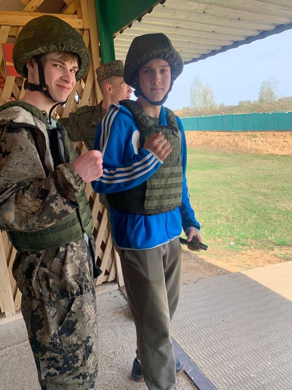 Учащиеся 10-х классов Нурлатской гимназии участвуют в военных сборах в Казани