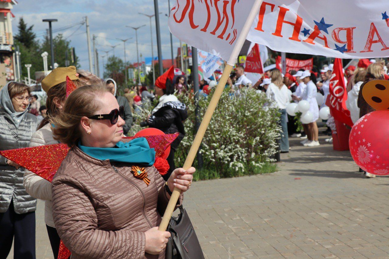 В Нурлате возобновили традицию проводить первомайский праздничный парад