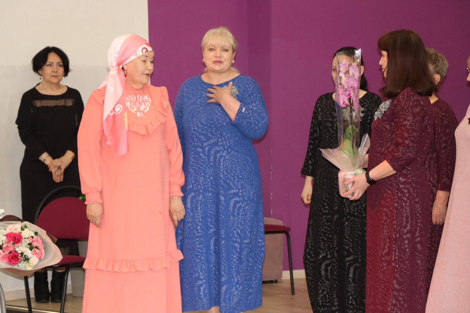 В Нурлате прошел творческий вечер заслуженного работника культуры РТ Розы Ахметзановой