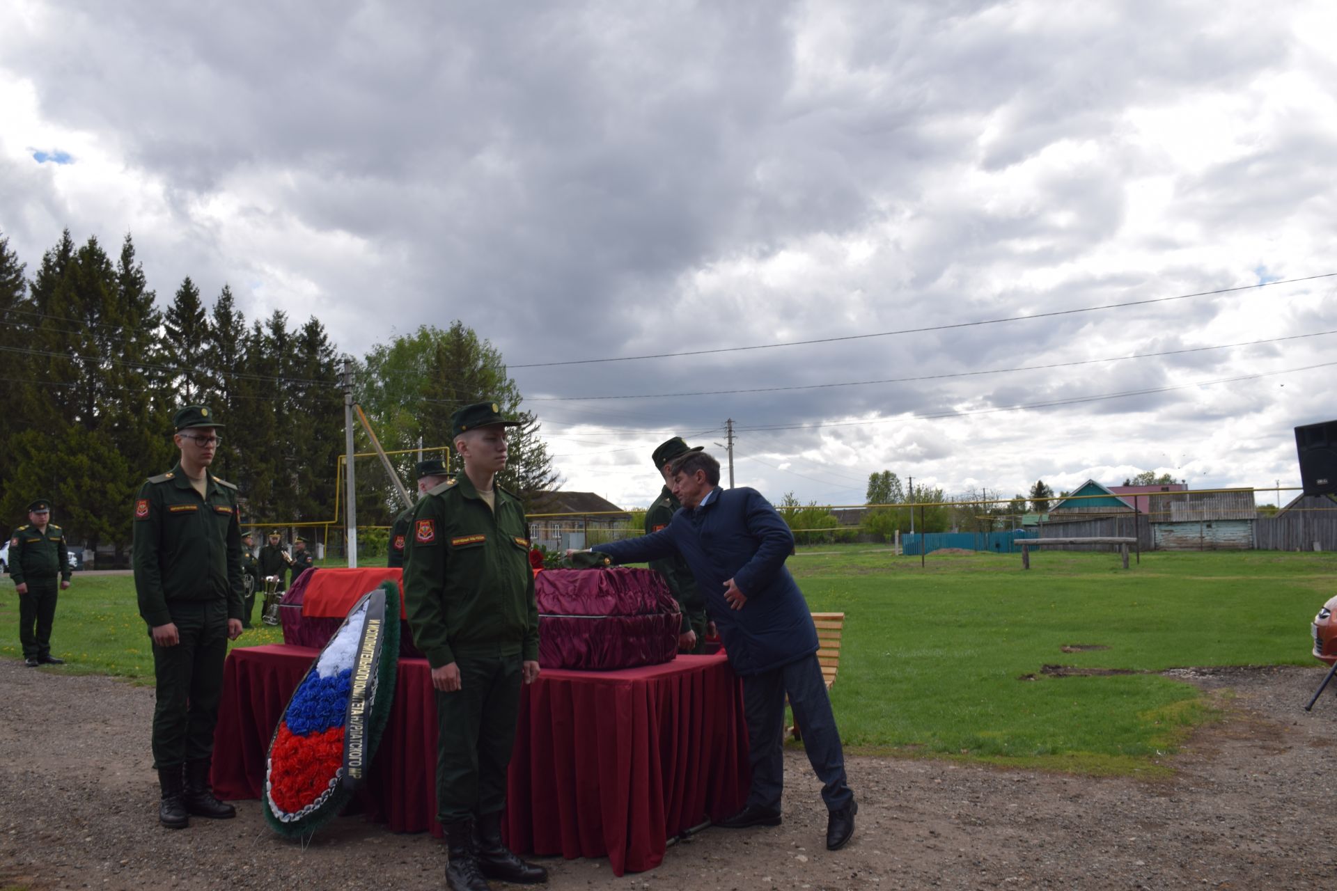 Уроженца Нурлатского района, погибшего на СВО, похоронили с почестями