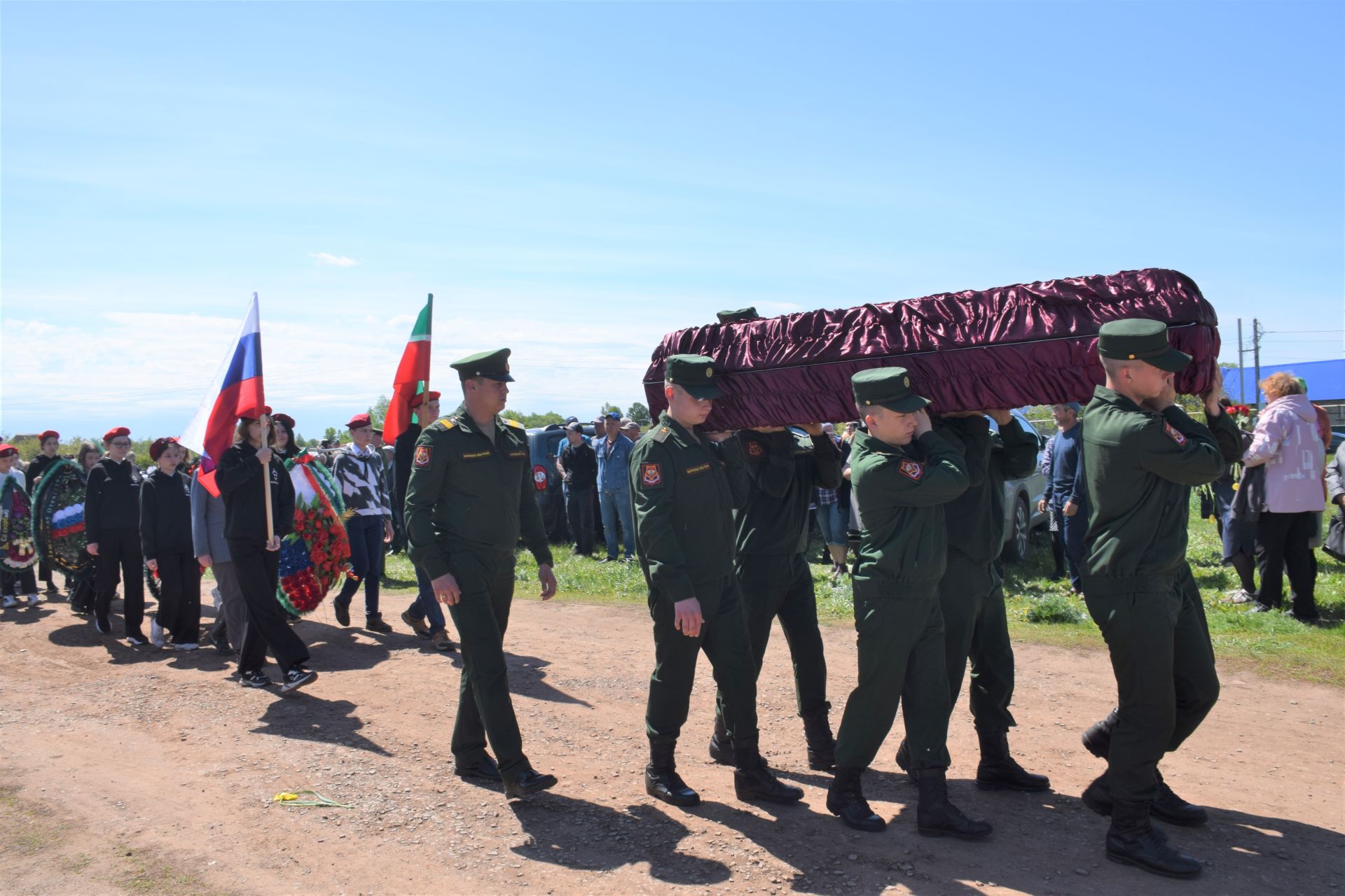 В селе Тюрнясево с воинскими почестями похоронили земляка, погибшего на СВО