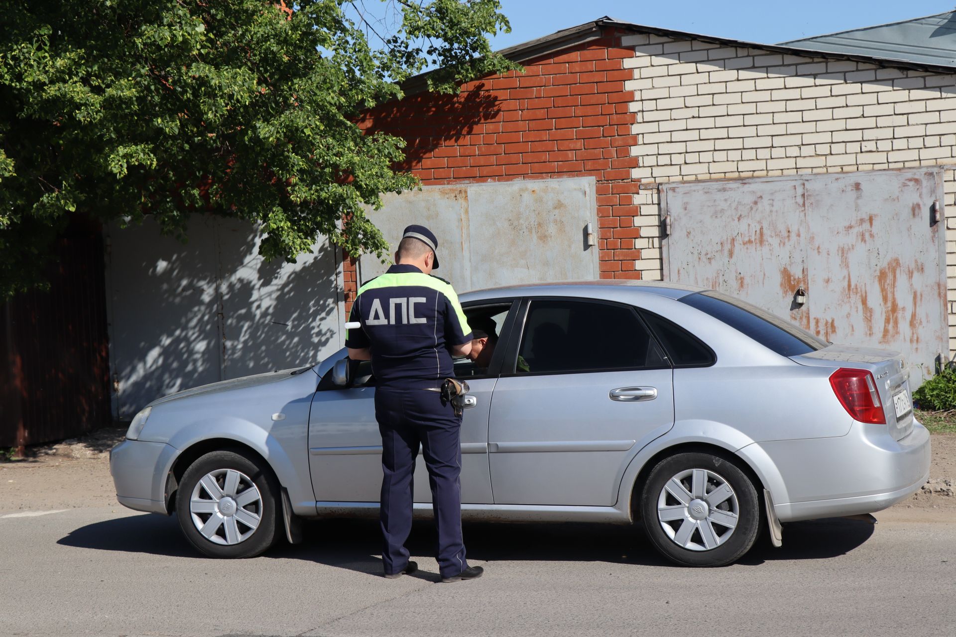 В рамках акции «Внимание – дети!» автоинспекторы Нурлатского района провели рейд