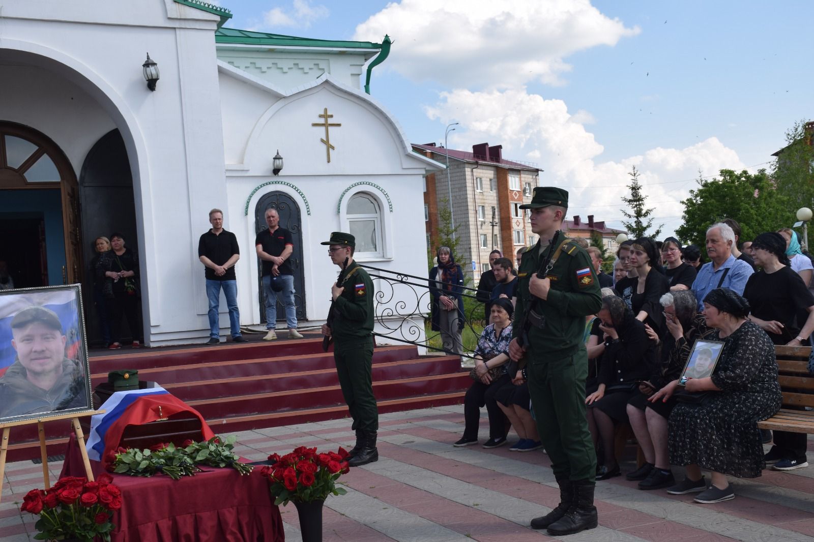 В Нурлате простились с участником СВО Смирновым Аркадием