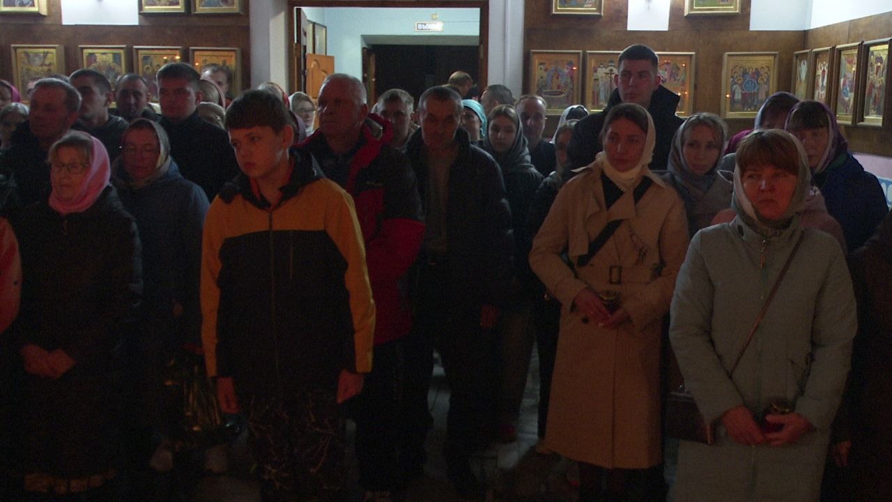 Ночное Пасхальное богослужение в храме пророка Божия Илии