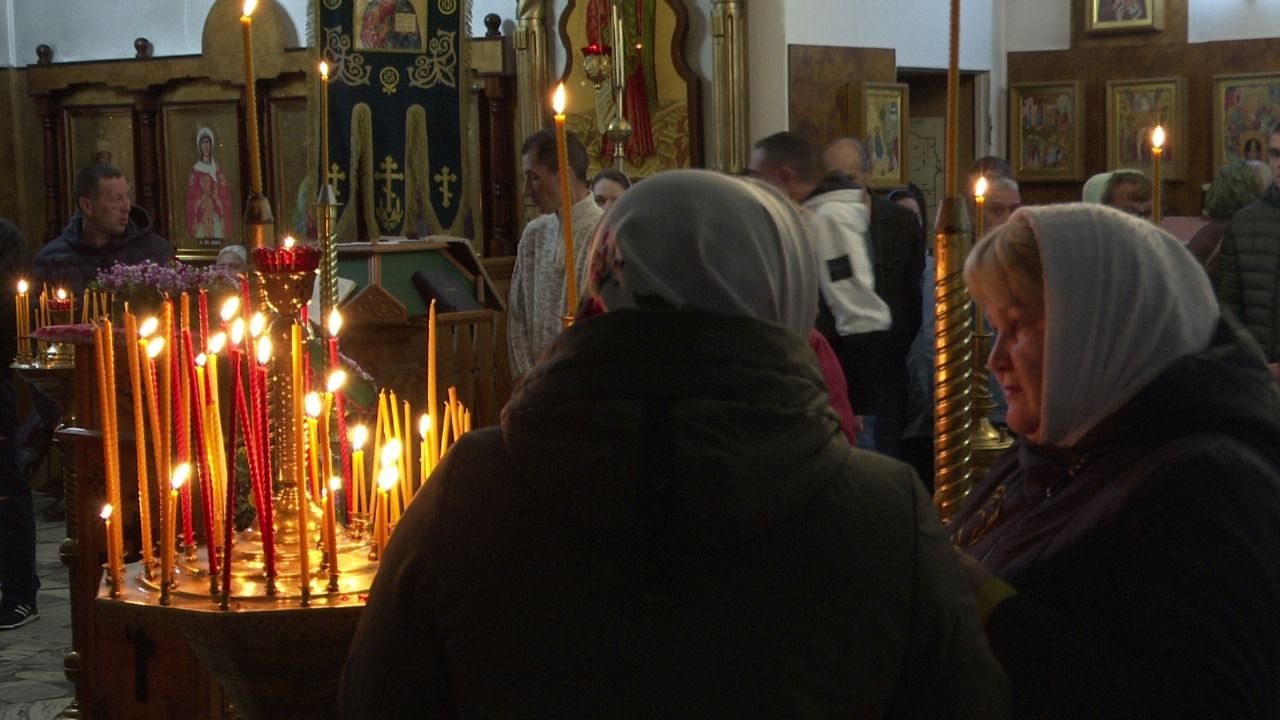 Ночное Пасхальное богослужение в храме пророка Божия Илии