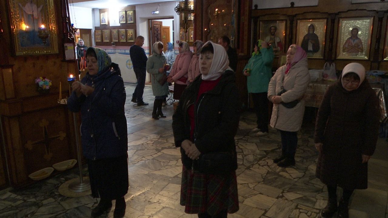 Ночное Пасхальное богослужение в храме пророка Божия Илии