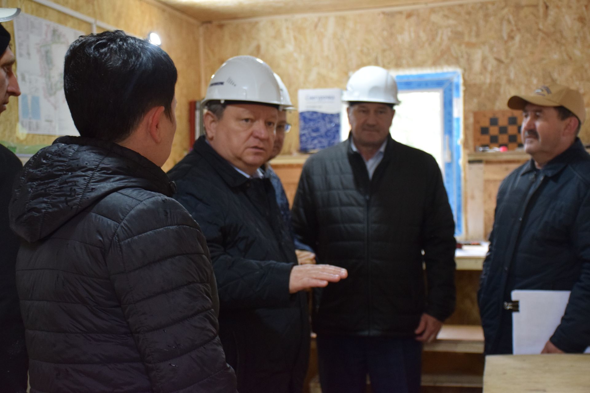 Глава Нурлатского района совершил объезд строительных объектов