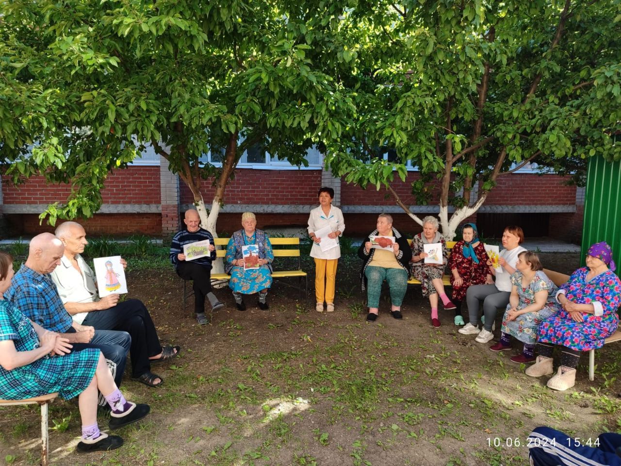 Мероприятие ко Дню России прошло в Нурлатском доме-интернате для престарелых и инвалидов
