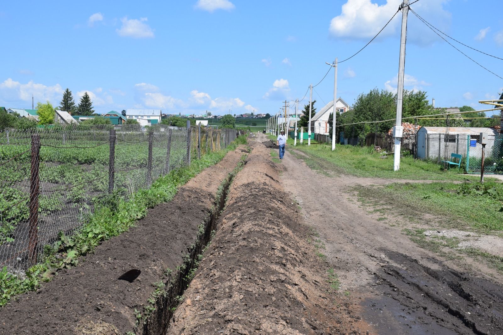 В мкр. Нижний Нурлат ведутся работы по прокладке водопровода на улицах Родниковая и Нижненурлатская