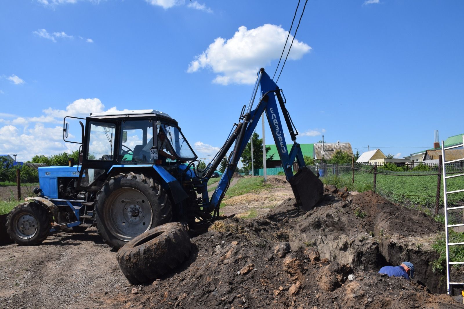 В мкр. Нижний Нурлат ведутся работы по прокладке водопровода на улицах Родниковая и Нижненурлатская