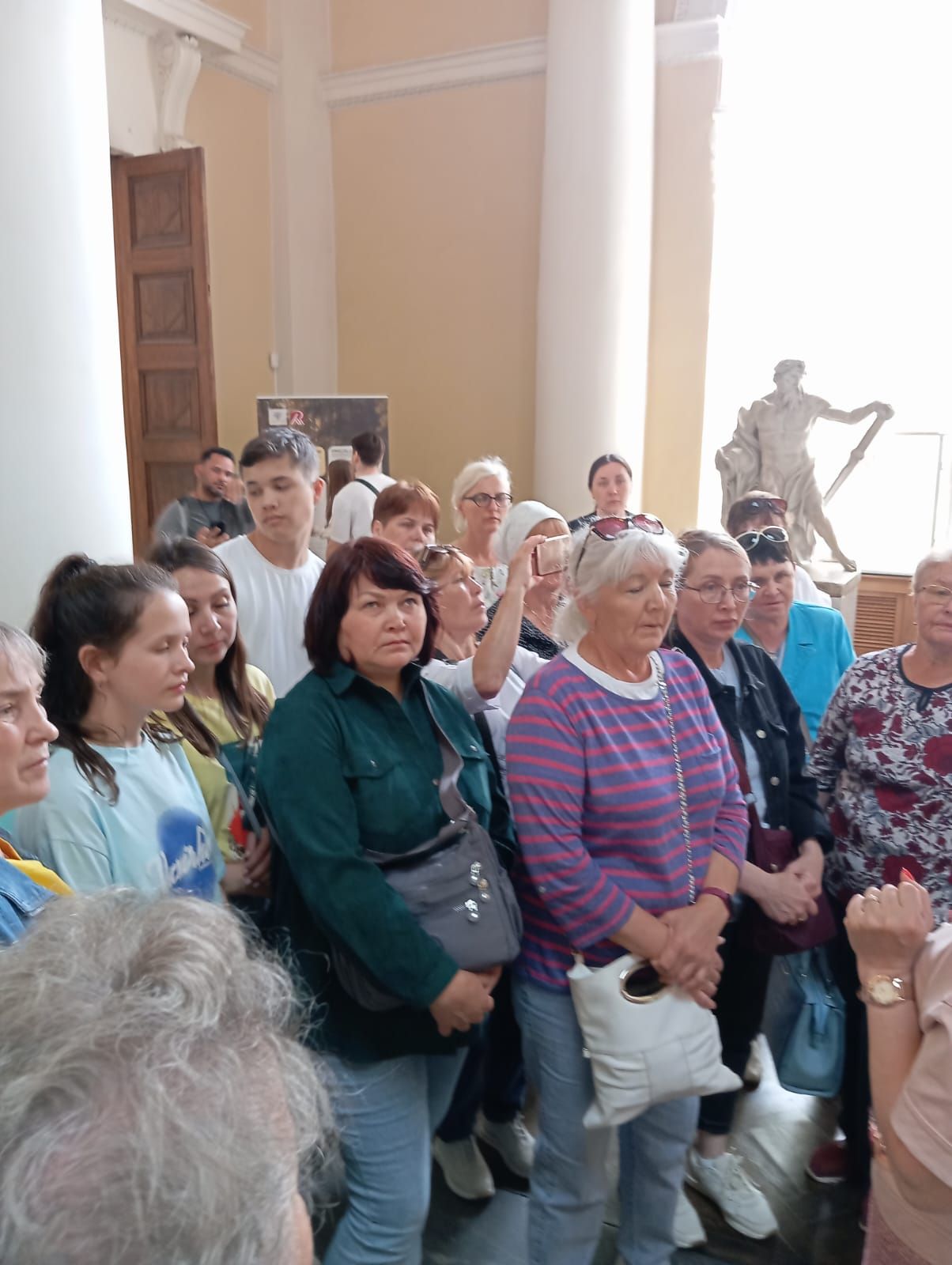 Участницы нурлатского Центра активного долголетия и здоровья совершают экскурсию в Санкт-Петербург