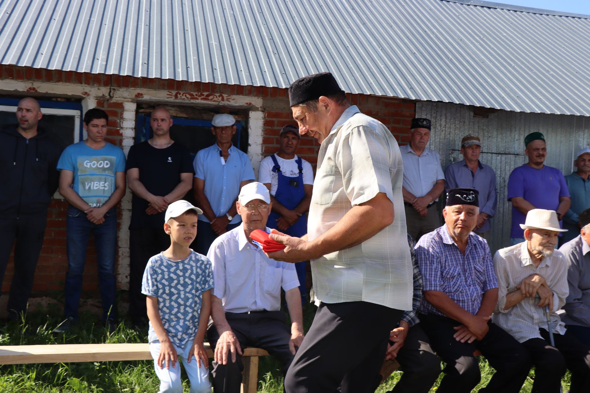 Нурлат районында Бөек Ватан сугышында катнашкан ветеранны соңгы юлга озаттылар