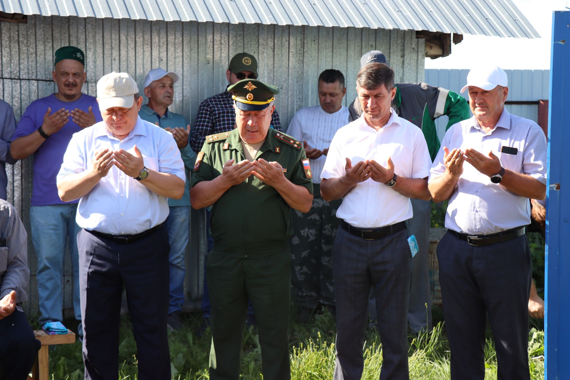 Нурлат районында Бөек Ватан сугышында катнашкан ветеранны соңгы юлга озаттылар