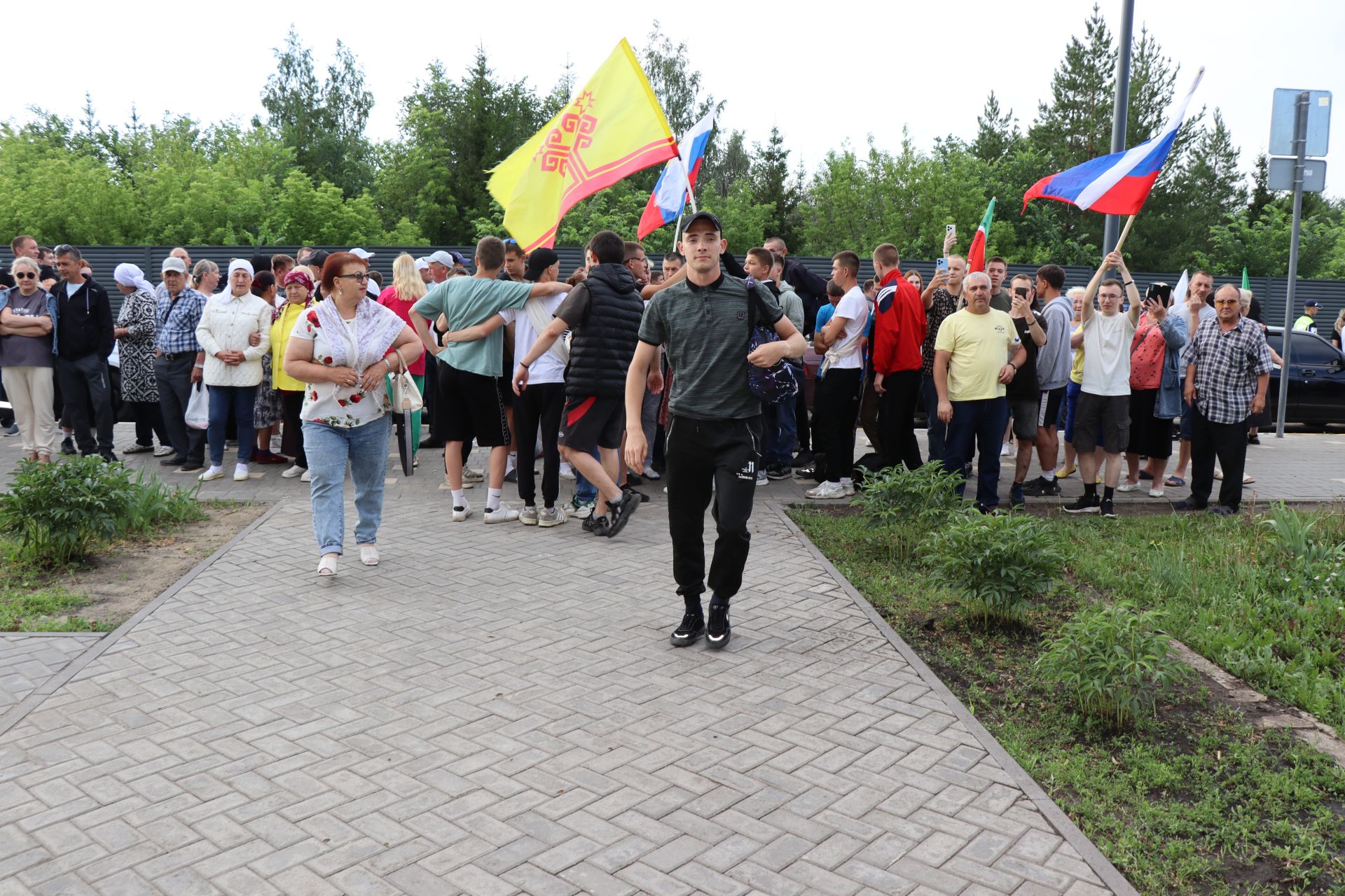 На срочную службу из Нурлата отправились 17 новобранцев