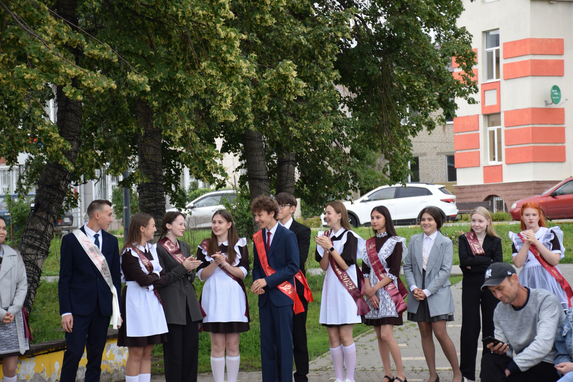 В Нурлате чествовали лучших выпускников нашего района (ФОТОРЕПОРТАЖ)