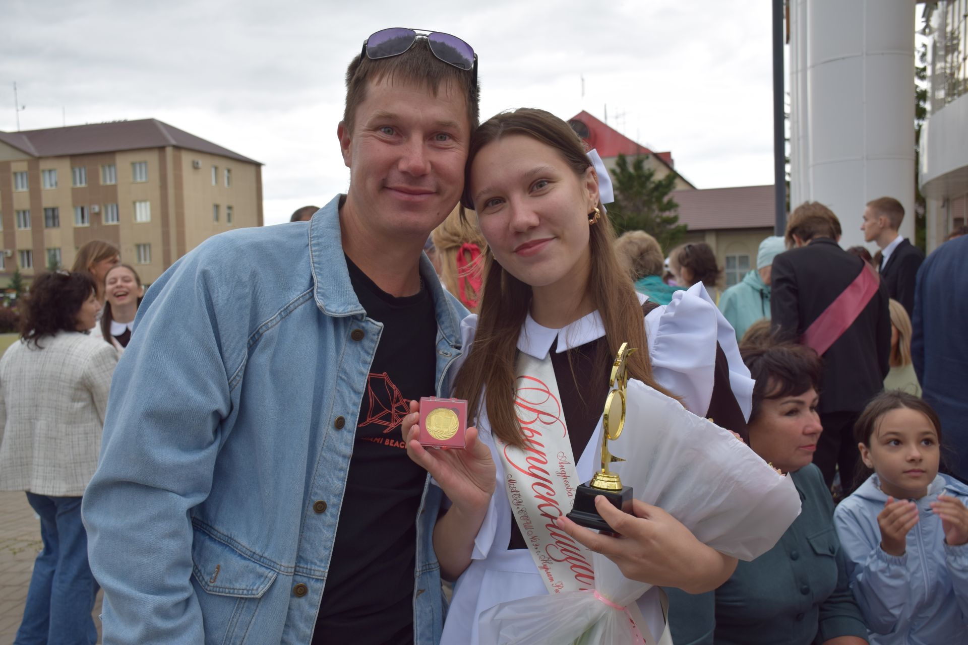 В Нурлате чествовали лучших выпускников нашего района (ФОТОРЕПОРТАЖ)