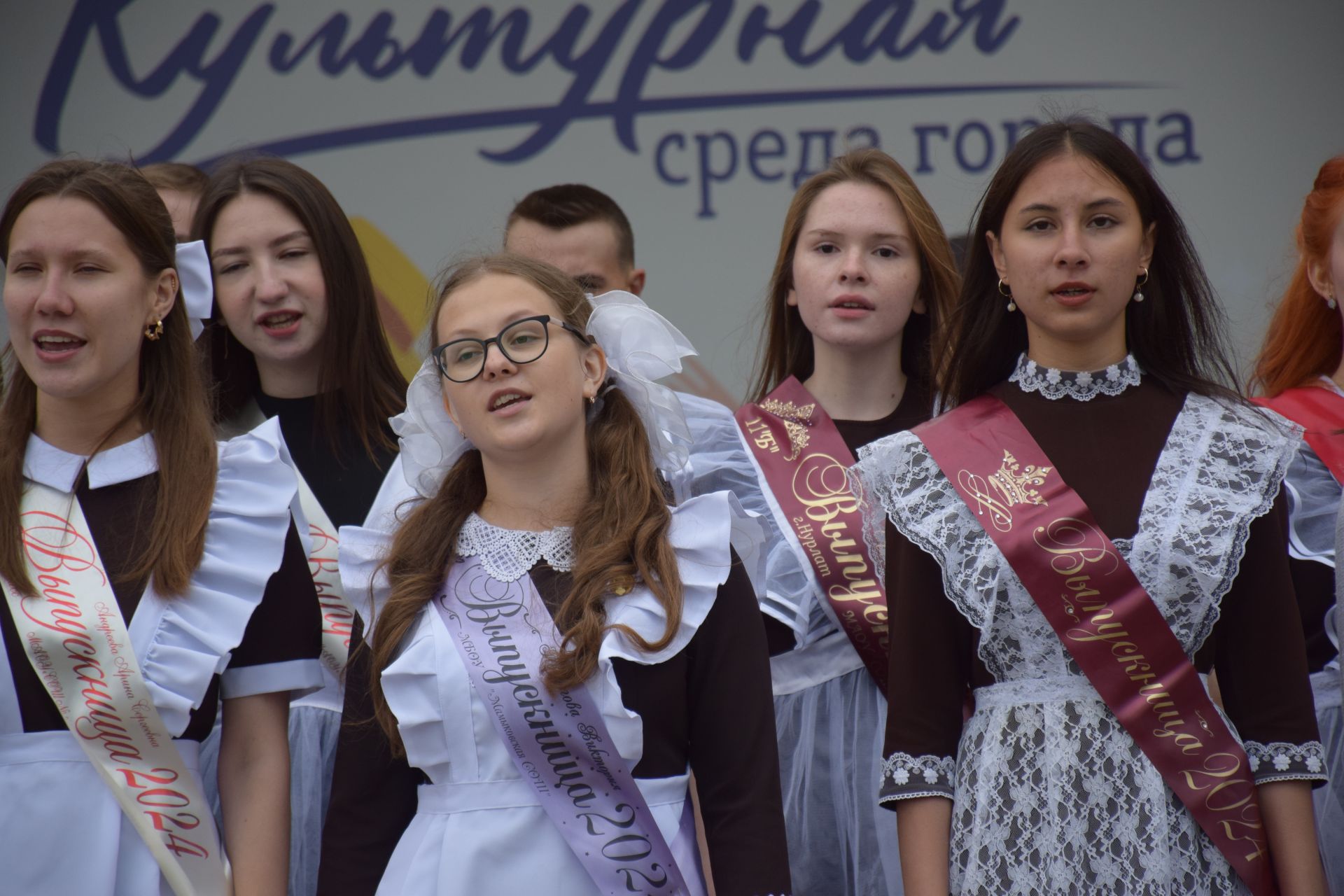 В Нурлате чествовали лучших выпускников нашего района (ФОТОРЕПОРТАЖ)