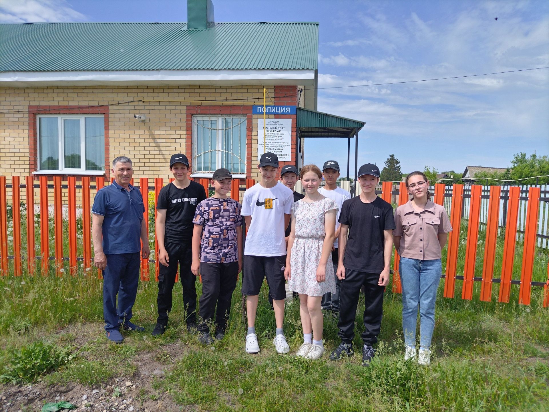 При Кульбаево-Марасинской школе работают летний оздоровительный лагерь «Дружба» и трудовой лагерь «Патриот»