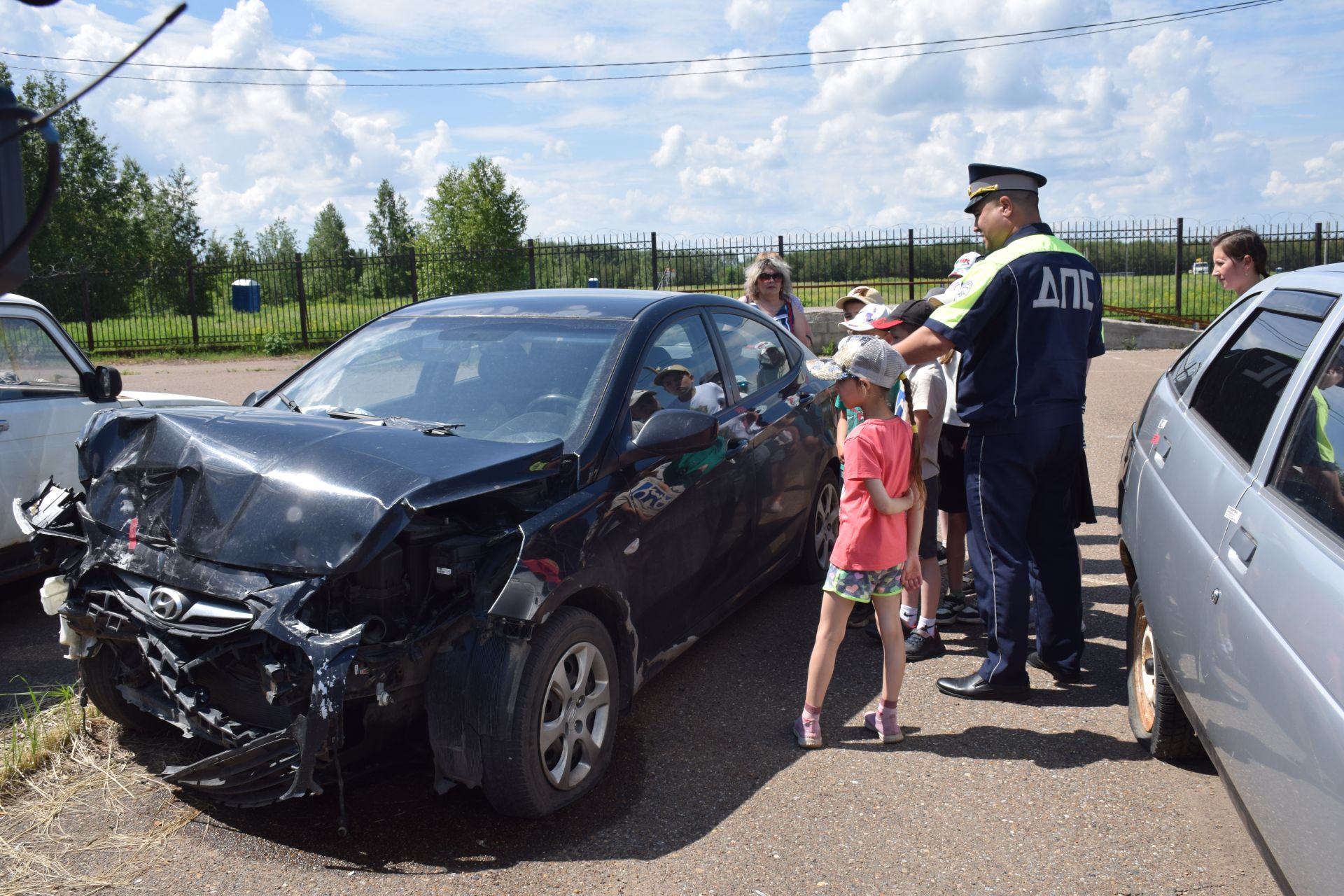 Нурлатские автоинспекторы провели встречу с мотоциклистами и школьниками