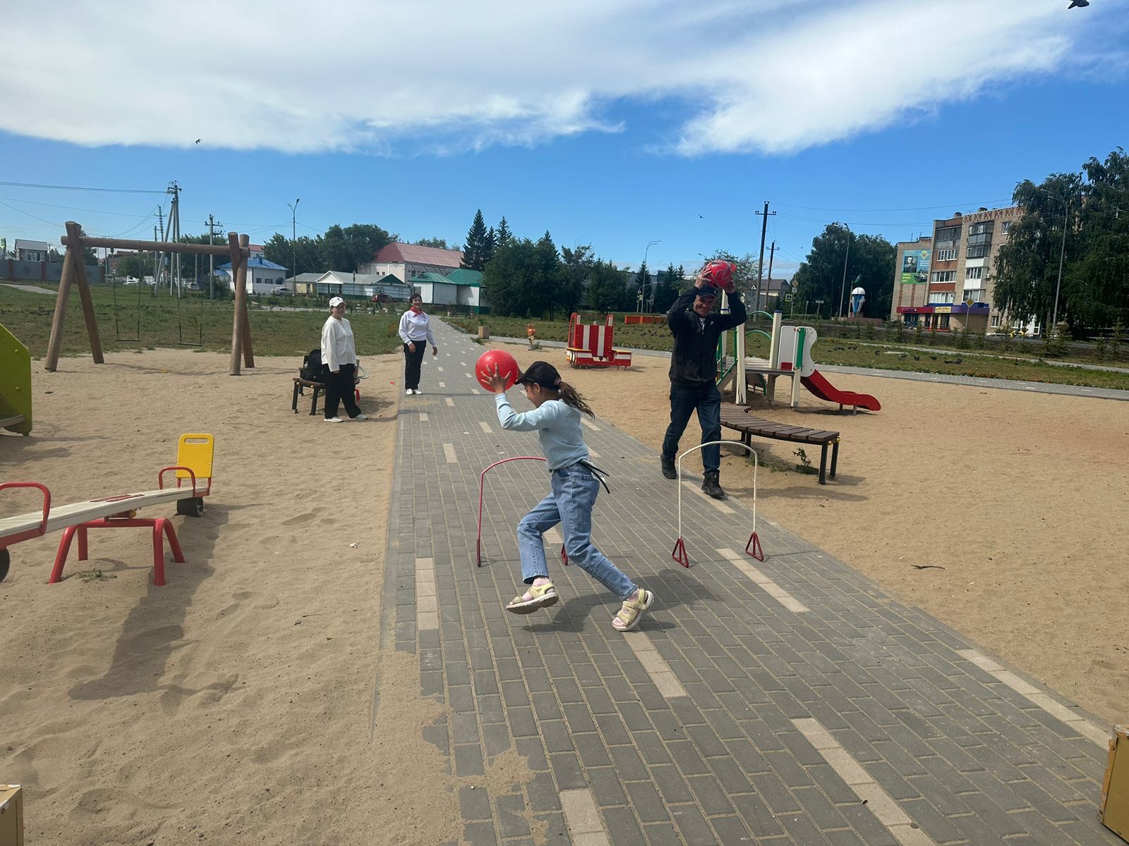 В Нурлате коллектив детского сада «Колосок» провел мероприятие в парке «Игелек»