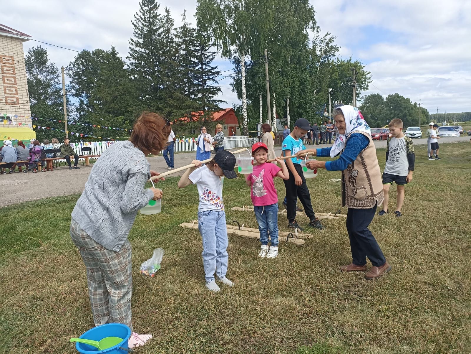 В селе Аксумла День села отметили дружно и весело