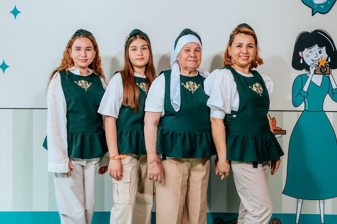 Три поколения семьи Тухватуллиных из Верхнего Нурлата приняли участие в полуфинале Всероссийского конкурса «Это у нас семейное»