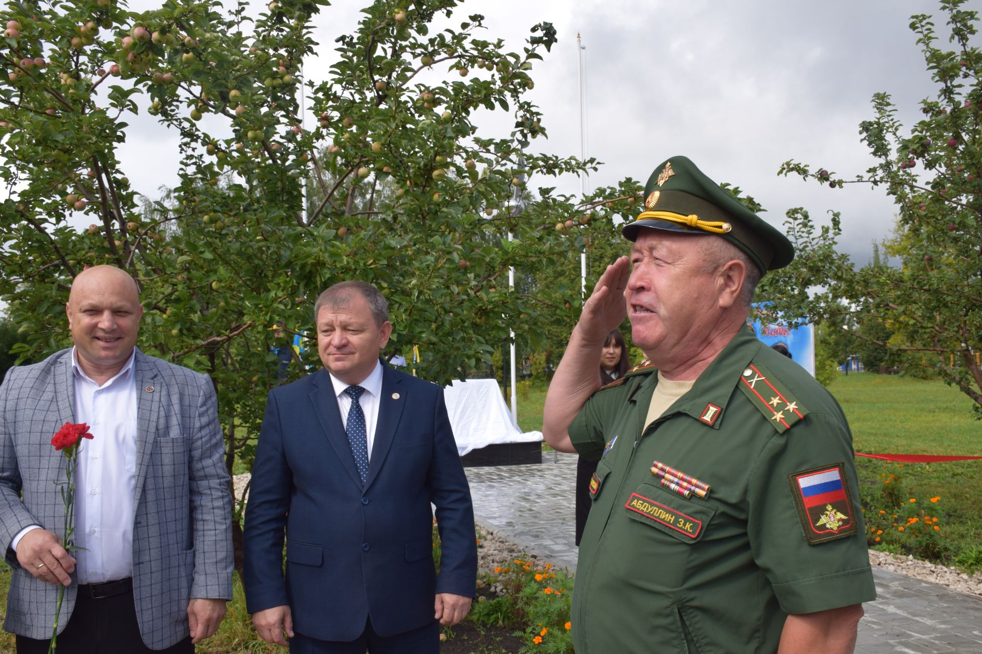 У летчиков Нурлата появилось свое памятное место в центральном парке