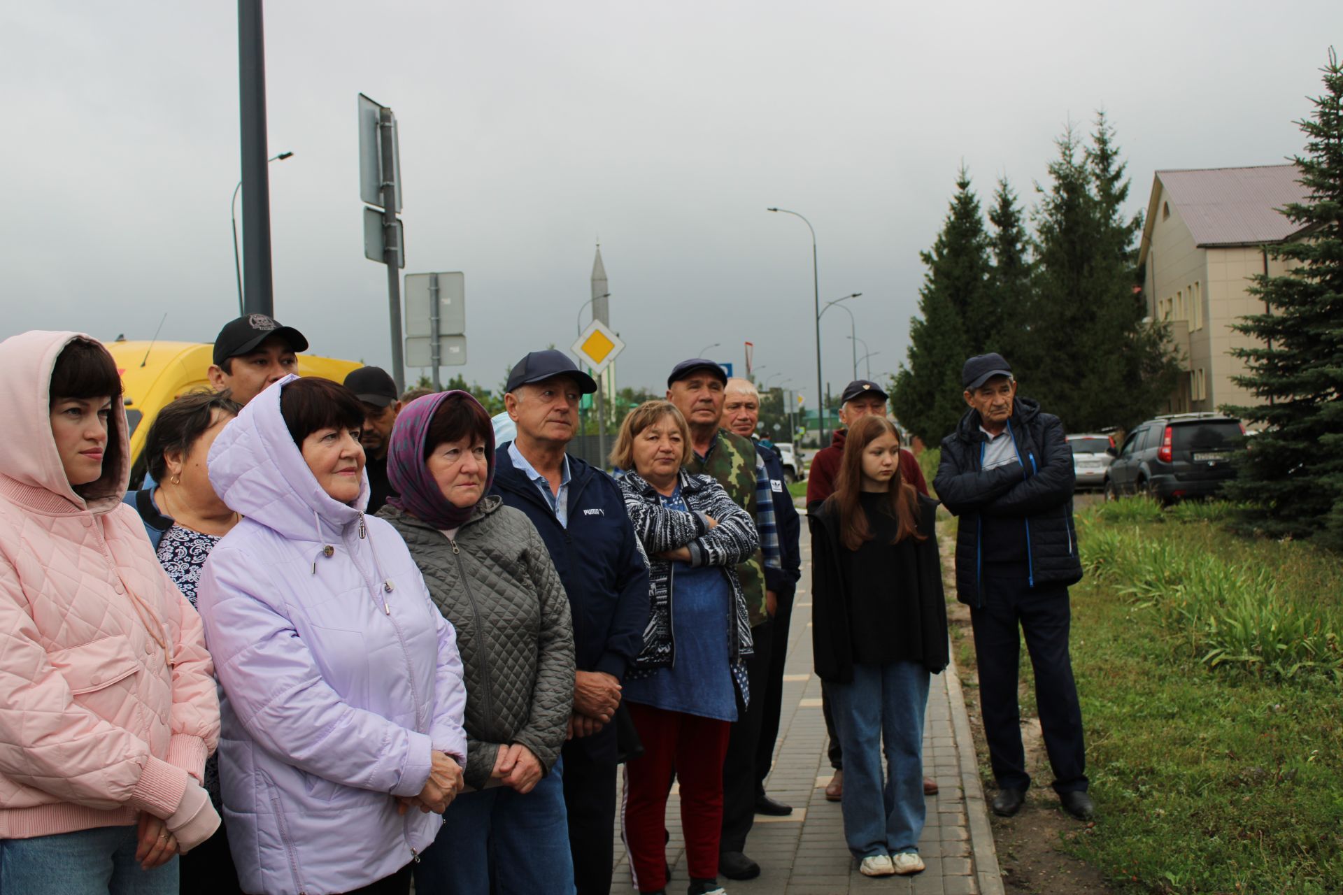 Еще трое нурлатцев отправились на СВО по контракту