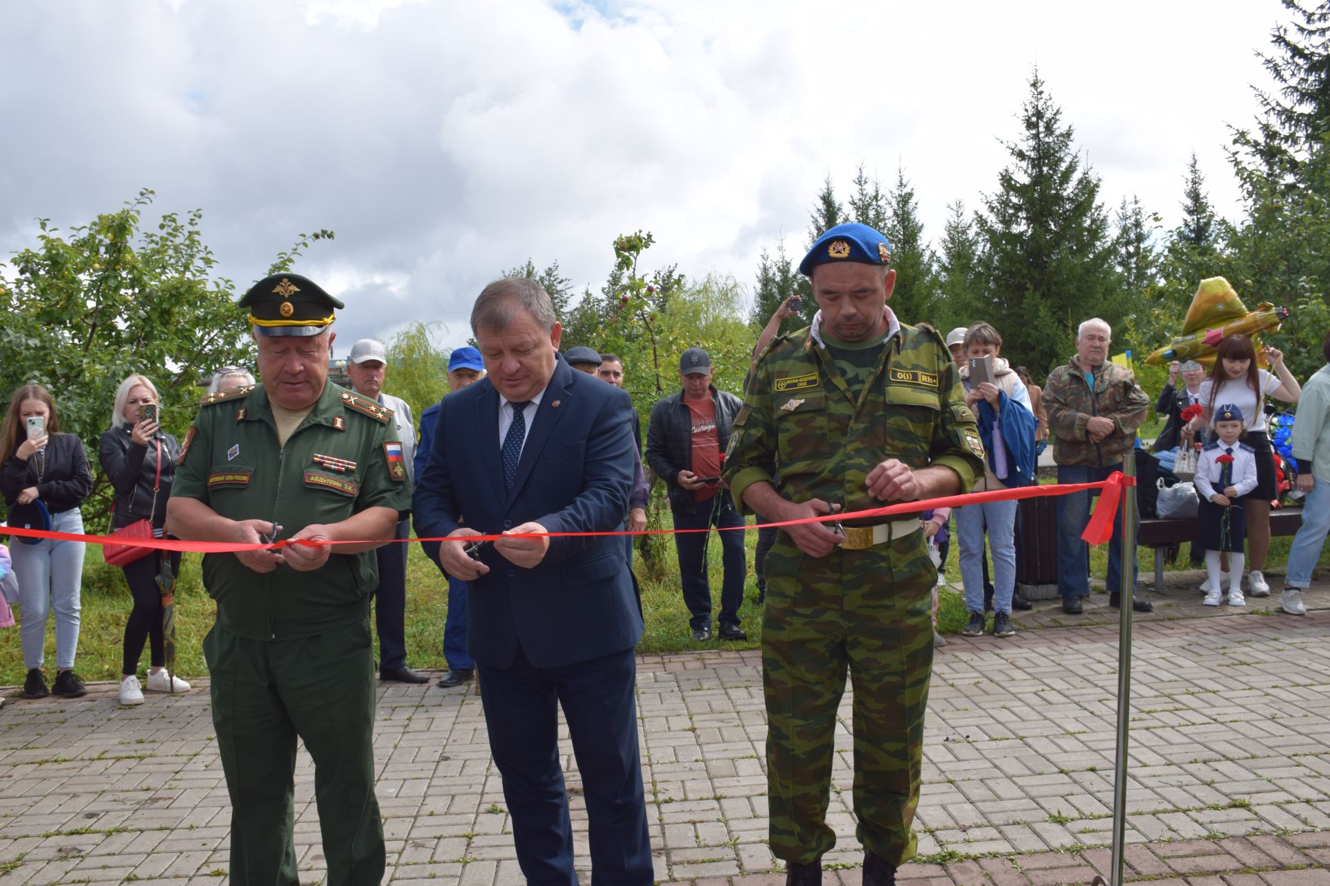 У летчиков Нурлата появилось свое памятное место в центральном парке