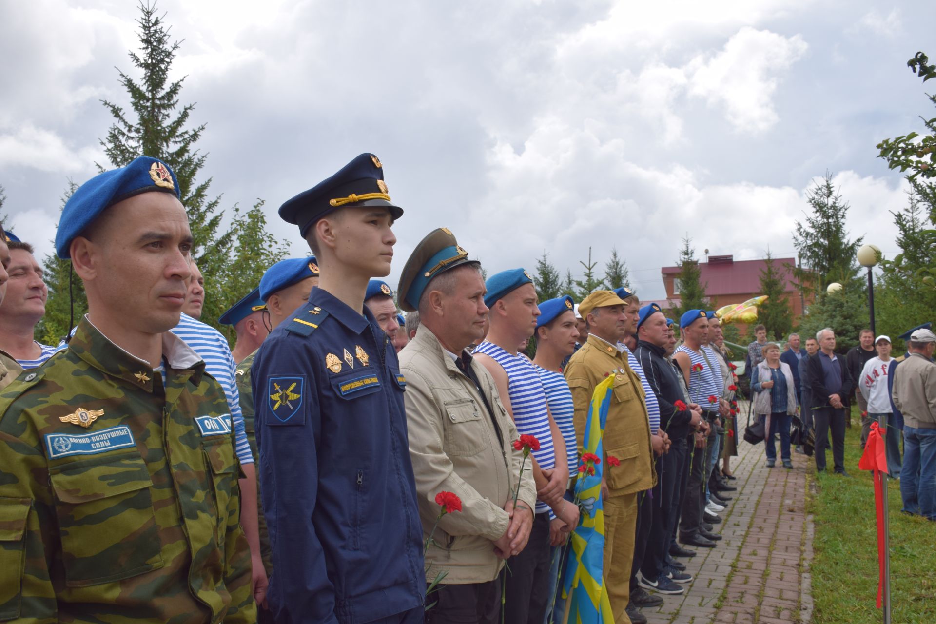 У летчиков Нурлата появилось свое памятное место в центральном парке