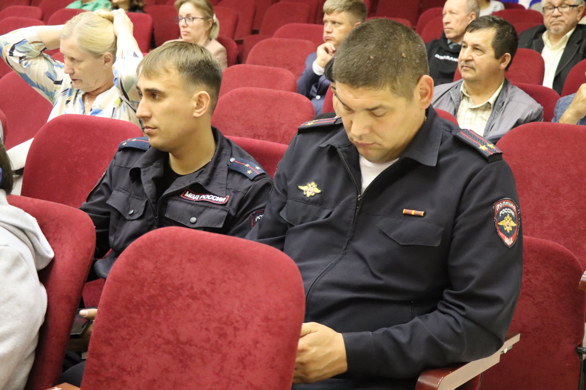 В Нурлате встречи населения с руководством района начались с мкр.сахароваров