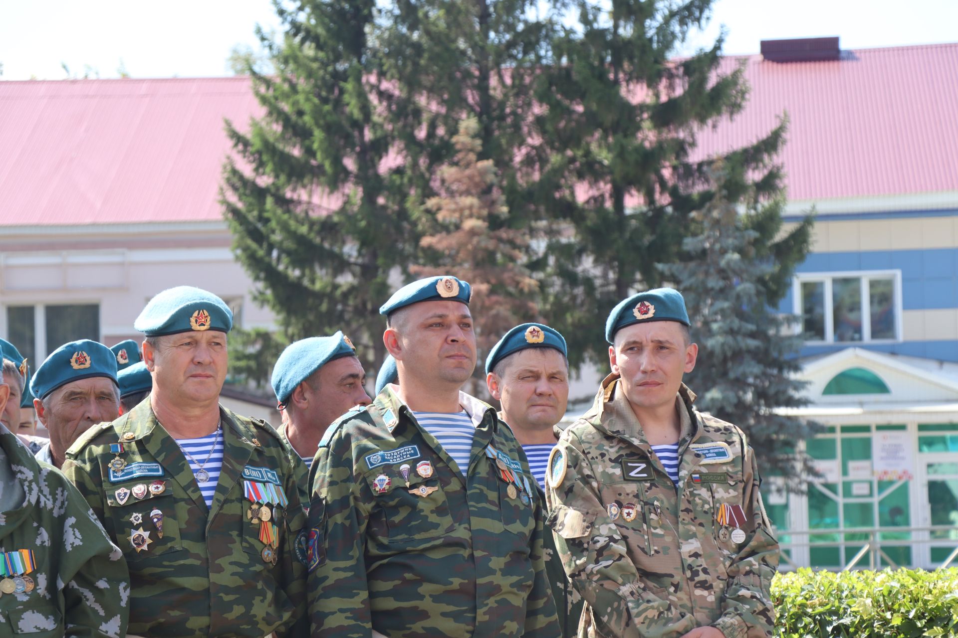 В праздновании Дня ВДВ в Нурлате принял участие боец СВО