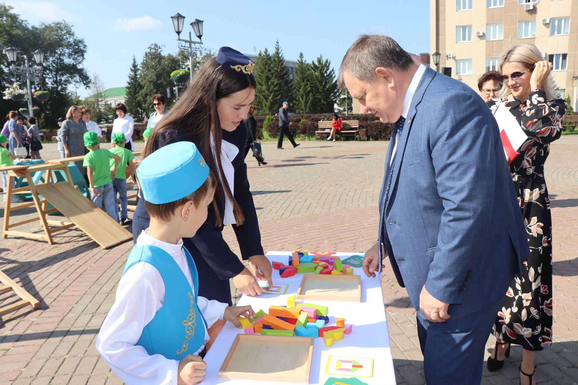 В рамках августовского совещания педагоги района представили тематические выставки