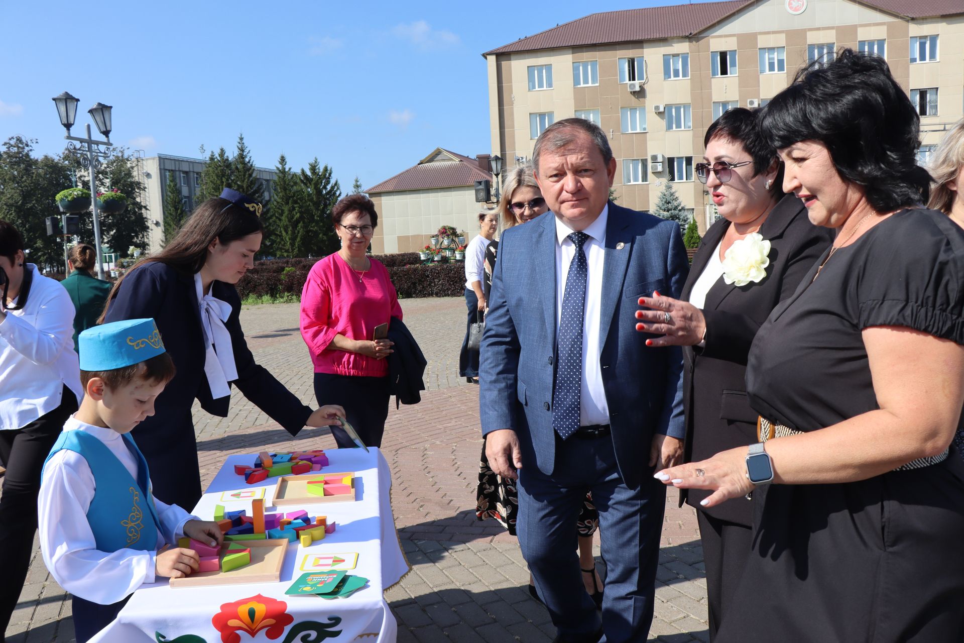 В рамках августовского совещания педагоги района представили тематические выставки