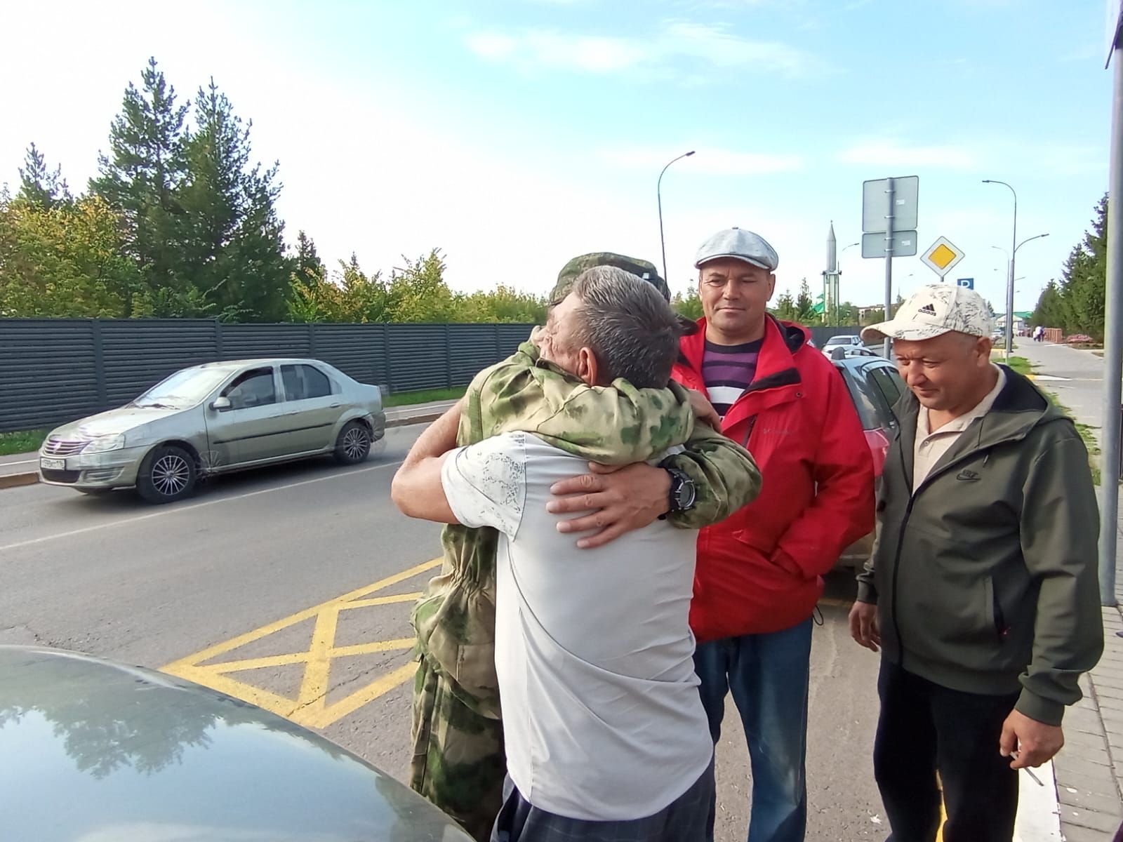 В понедельник из Нурлата в зону СВО отправились еще двое нурлатцев