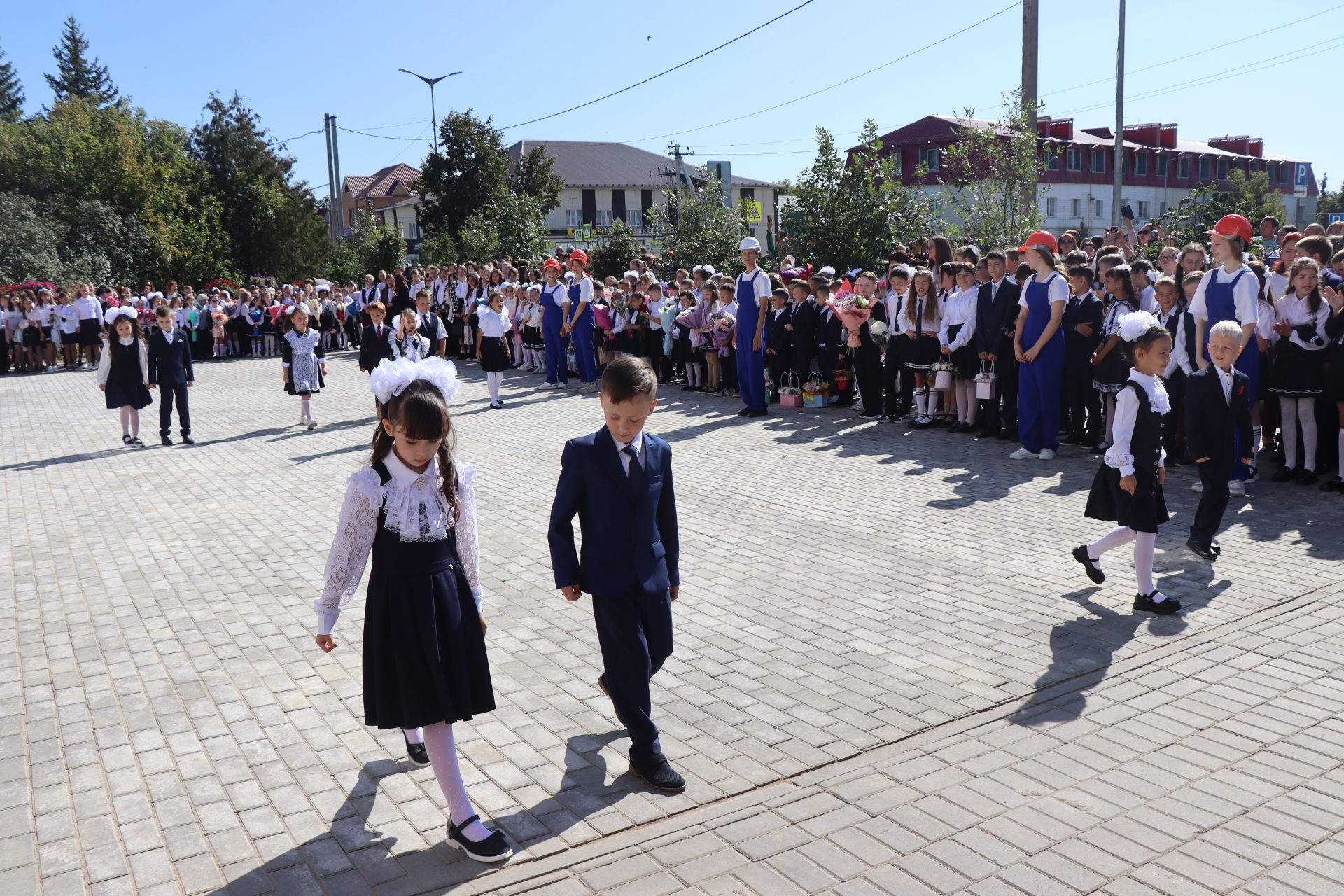 В Нурлате первый звонок для учеников школы №2 прозвенел в обновленных стенах