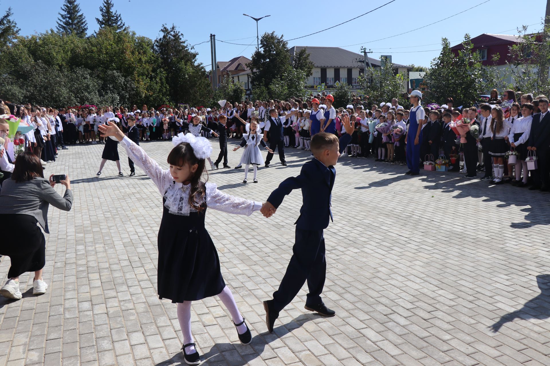 В Нурлате первый звонок для учеников школы №2 прозвенел в обновленных стенах