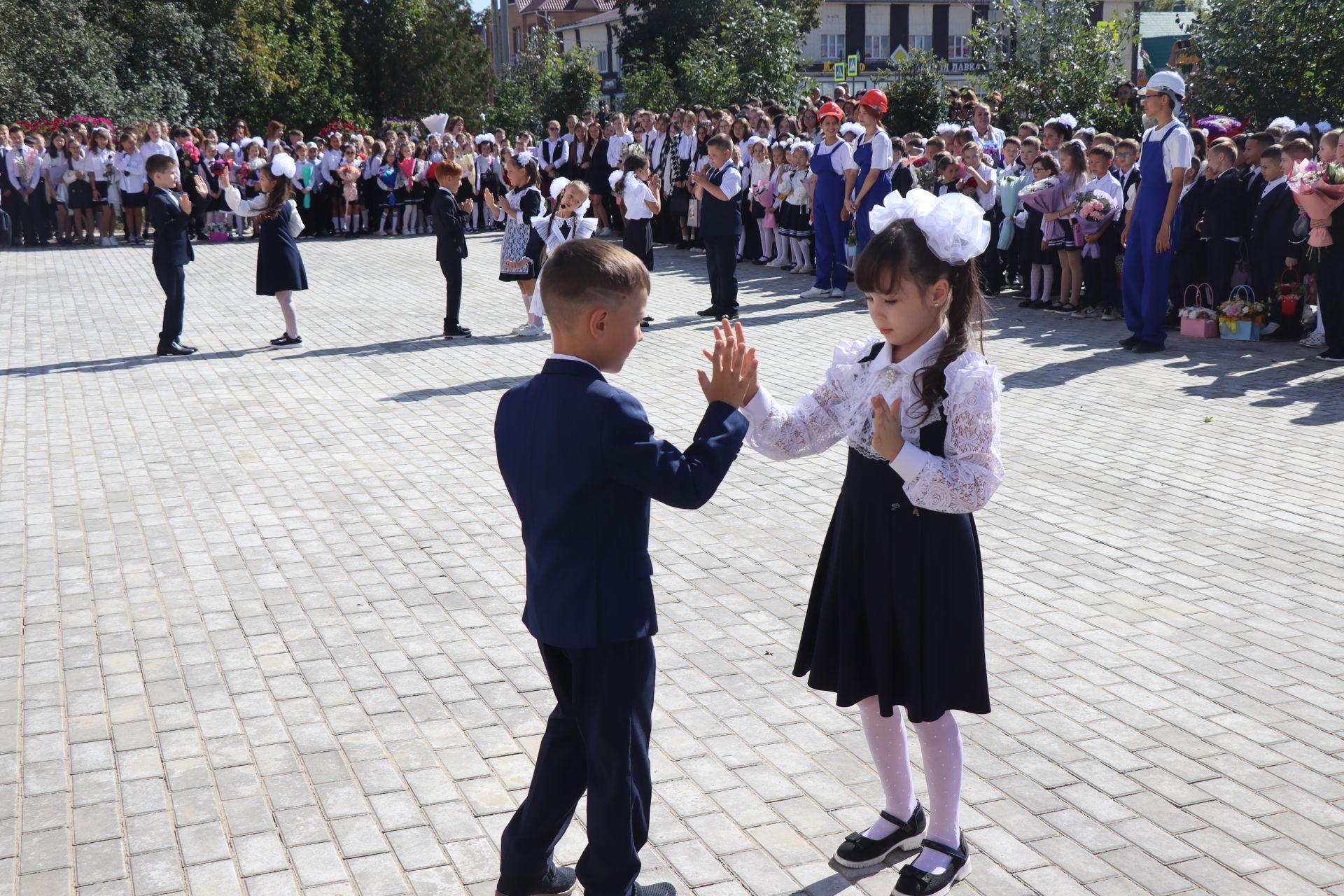 В Нурлате первый звонок для учеников школы №2 прозвенел в обновленных стенах