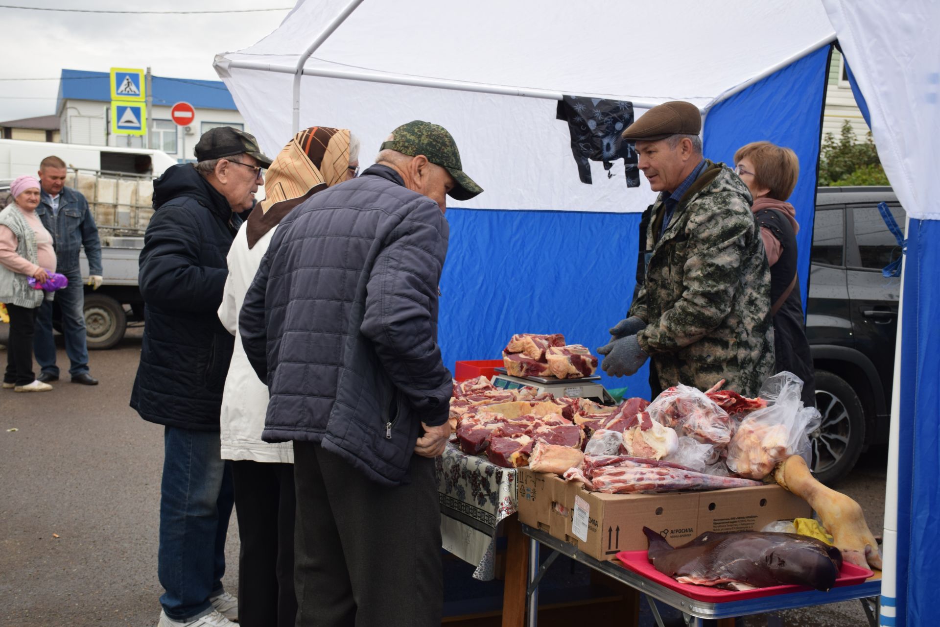 В Нурлате проходит очередная сельскохозяйственная ярмарка