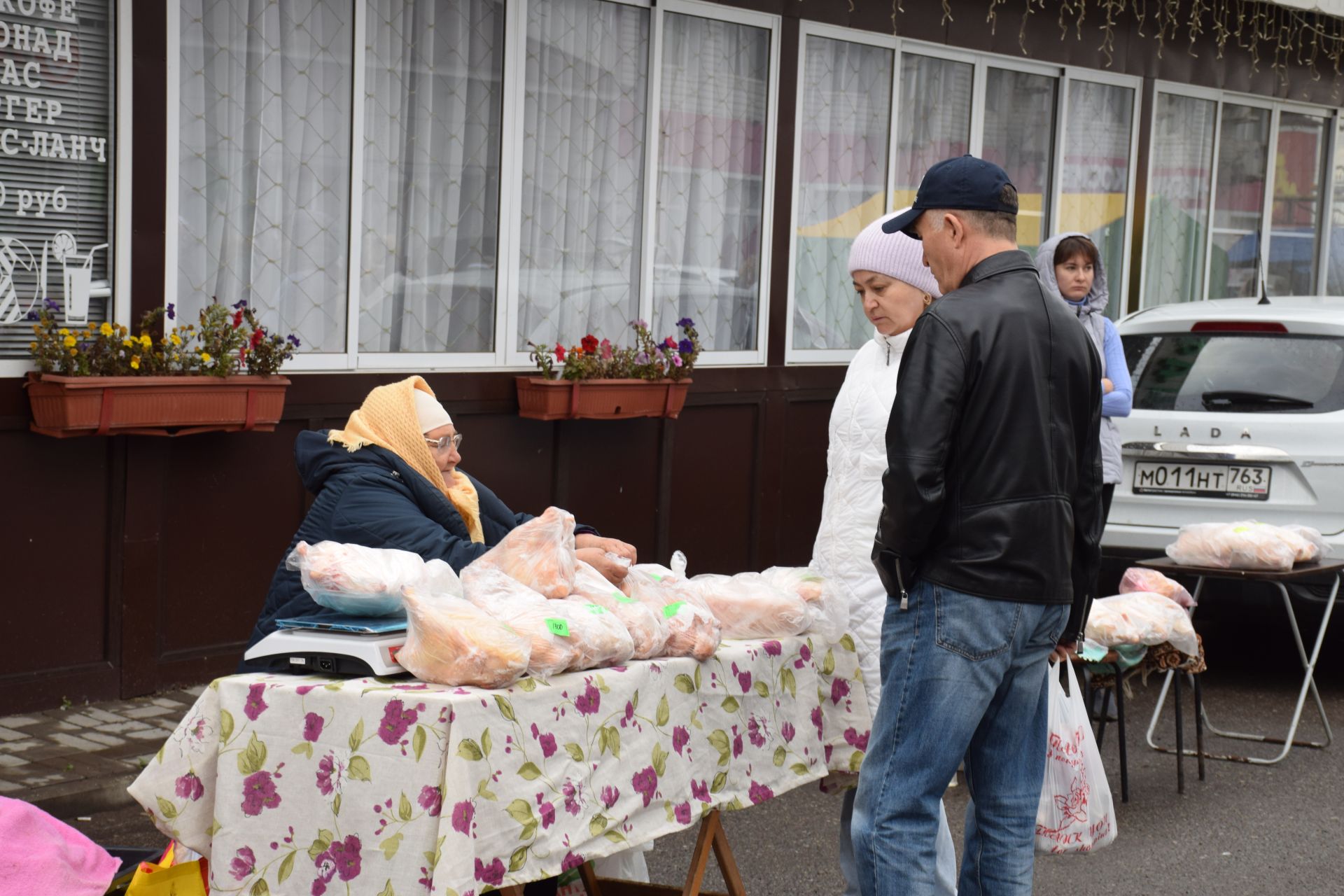 В Нурлате проходит очередная сельскохозяйственная ярмарка