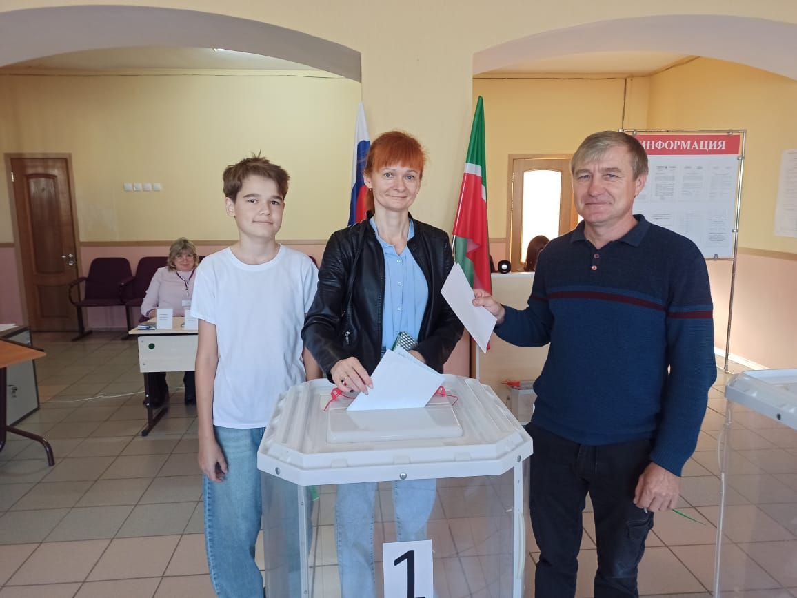 Нурлатцы на выборы идут семьями