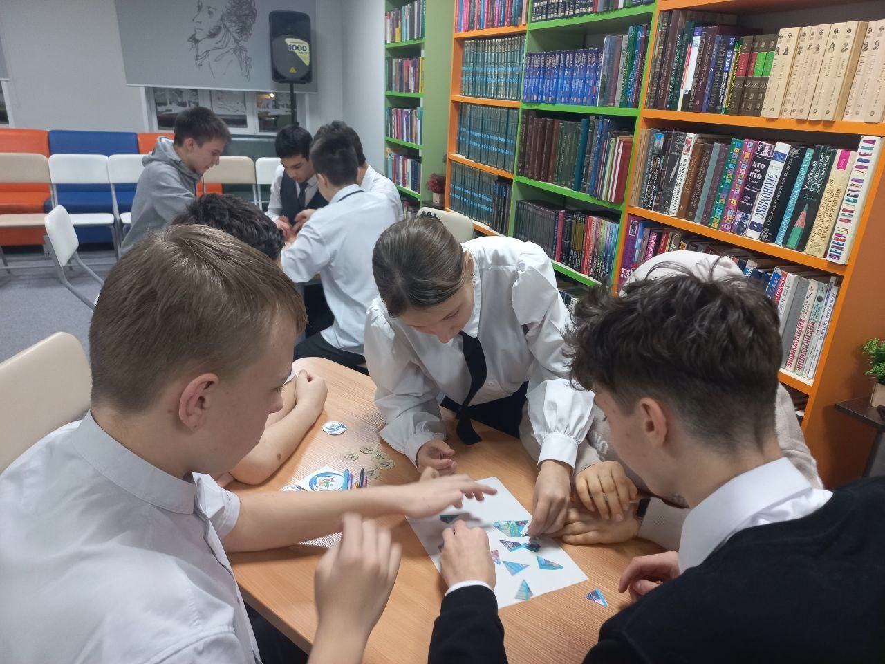 В центральной библиотеке Нурлата дан старт новому авторскому проекту