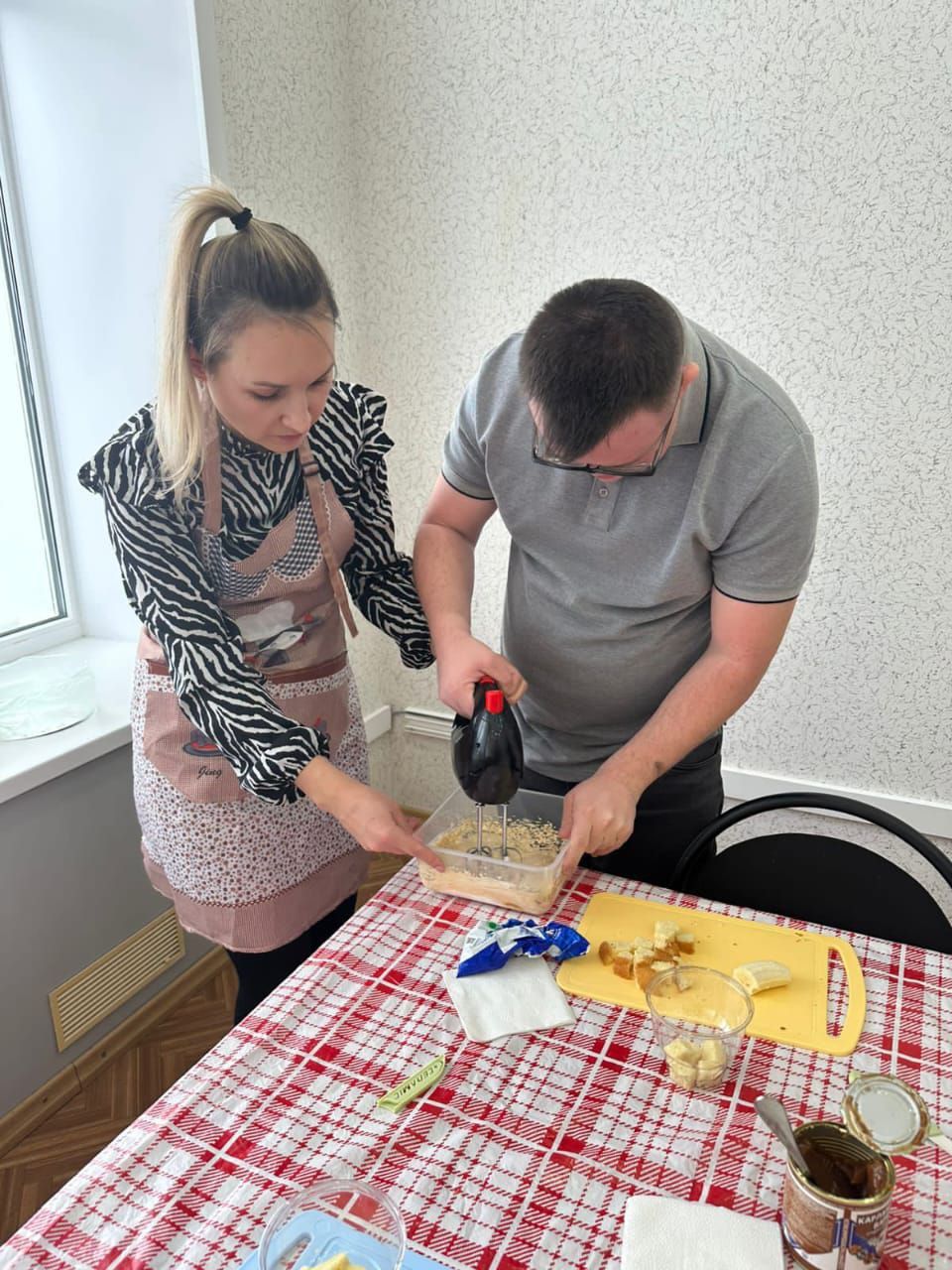 В группе дневного пребывания центра «Гармония» прошел кулинарный мастер-класс