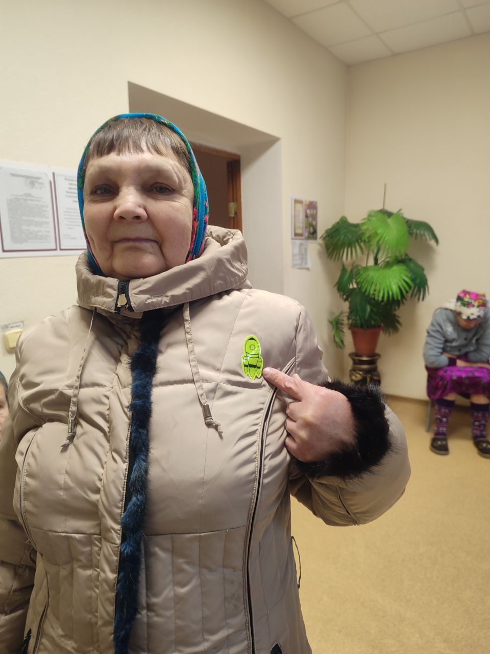 В Нурлатском доме-интернате учат пожилых быть заметнее на дороге в тёмное время суток