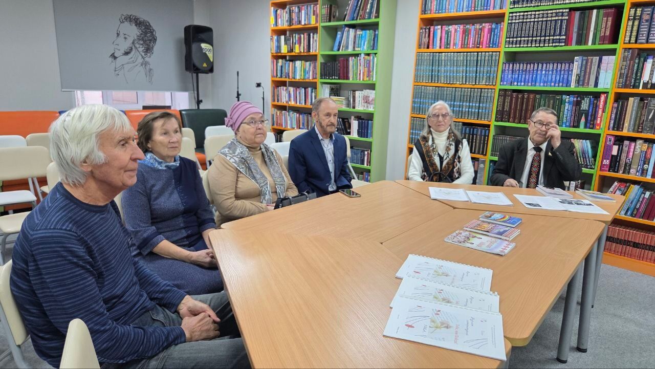 В центральной библиотеке прошел вечер памяти Елизаветы Илюшкиной
