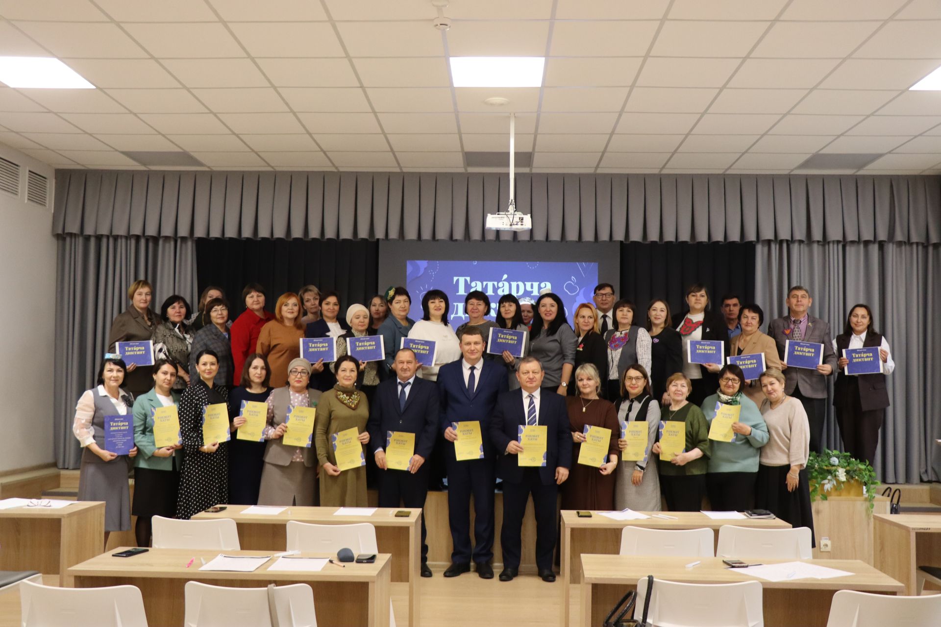 К Всемирной образовательной акции «Татарча диктант» присоединились нурлатцы