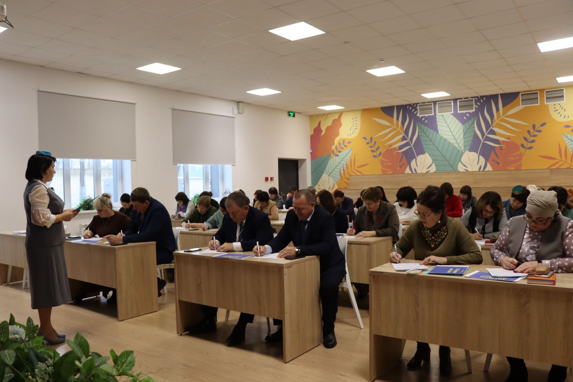 К Всемирной образовательной акции «Татарча диктант» присоединились нурлатцы