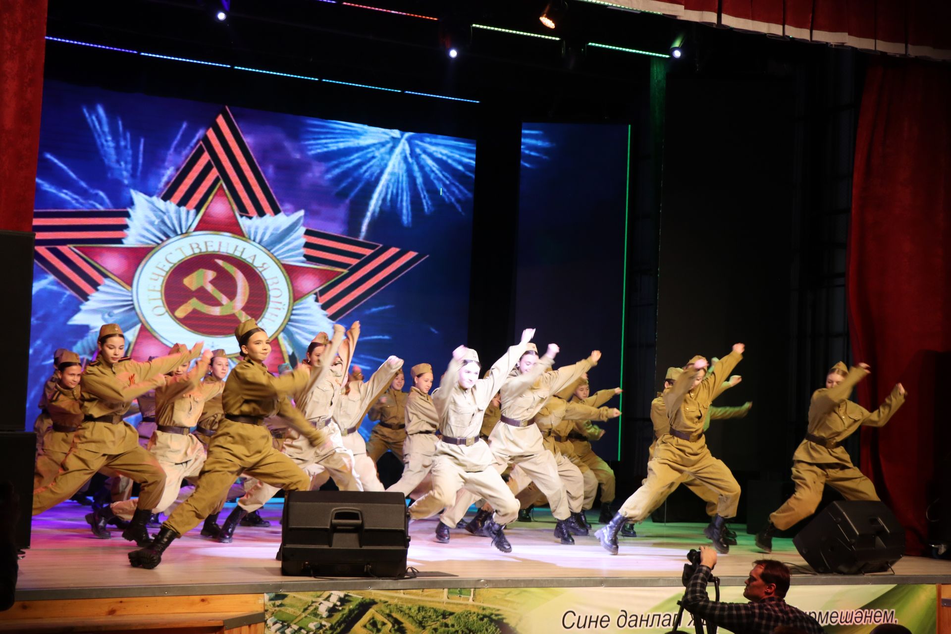 Патриотический концерт нурлатских артистов в Черемшане прошел с аншлагом
