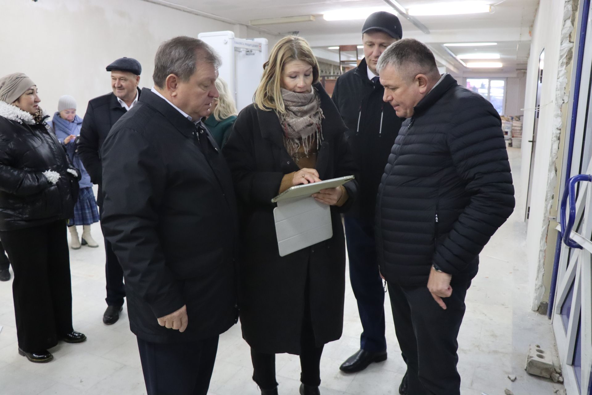 Дамир Ишкинеев рабочее совещание провел на объекте капремонта