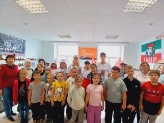 В Нурлате школьникам рассказали о героях прошлого и настоящего